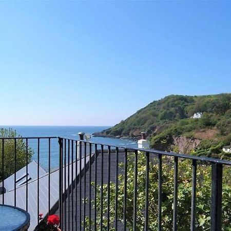 Cosy Beachfront Retreat With Stunning Sea Views & Free Access To A Local Indoor Pool Talland Buitenkant foto